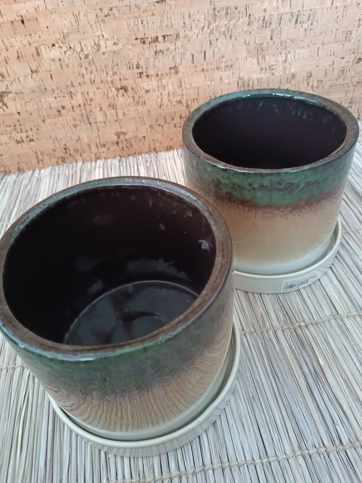 Vasos tricolor com prato