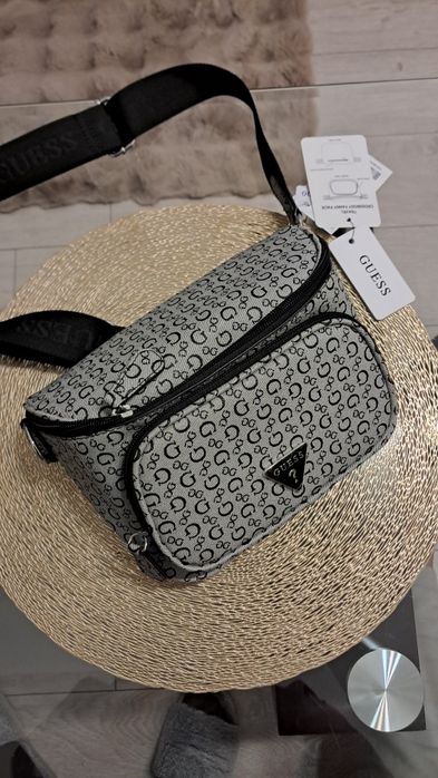 Torebka Listonoszka Guess