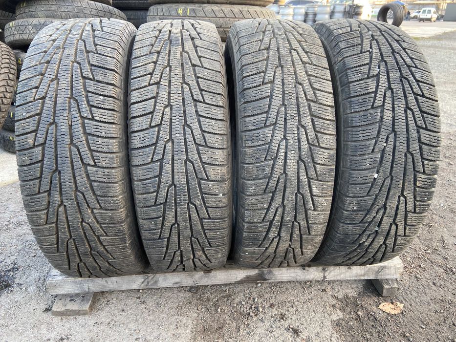 Шини 205/70 r15 Nokian Висота протектора 8,5мм.