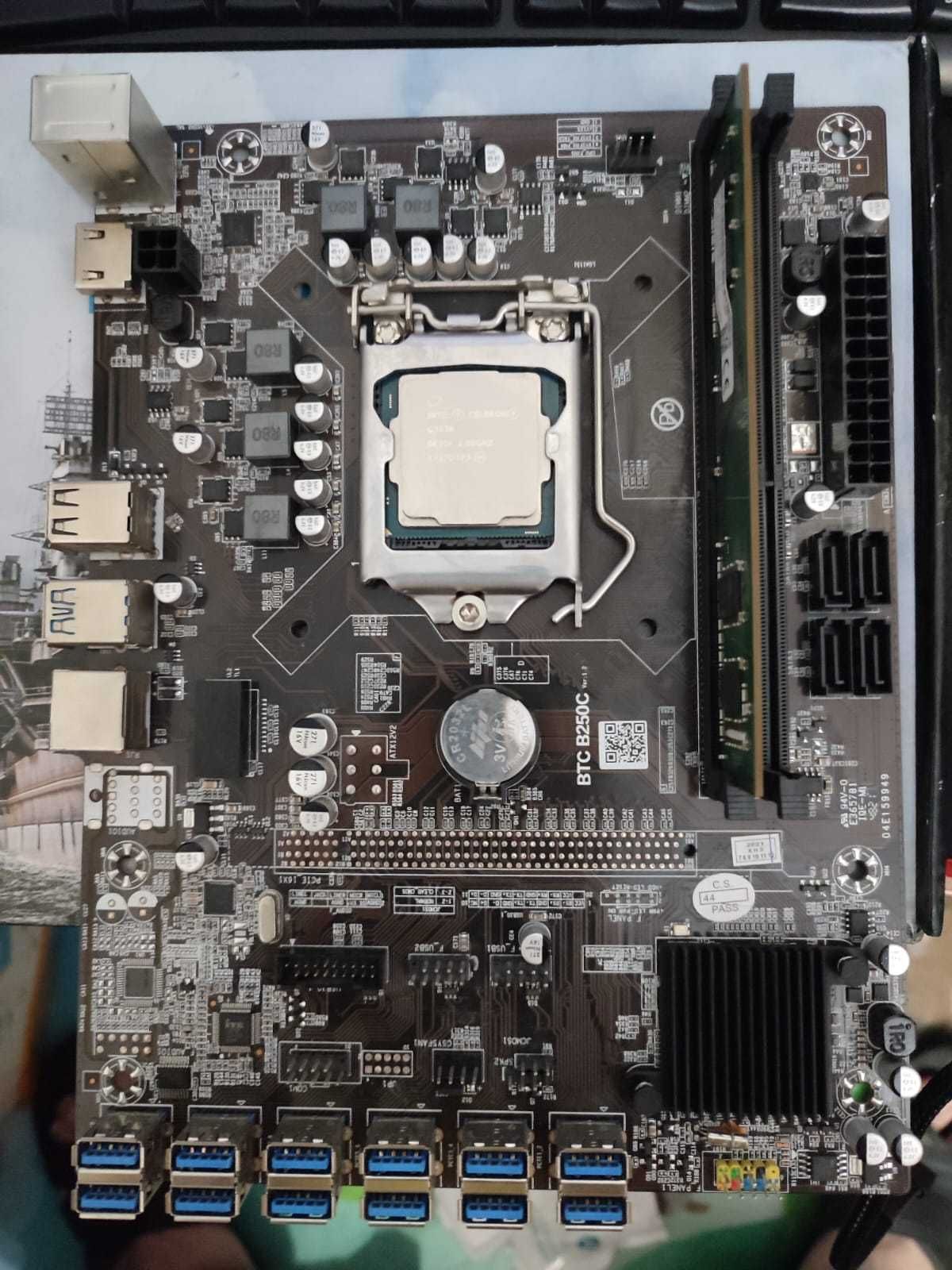 Комплект: материнська плата BTC B250, INTEL G3930, DDR4 4GB, 128GB