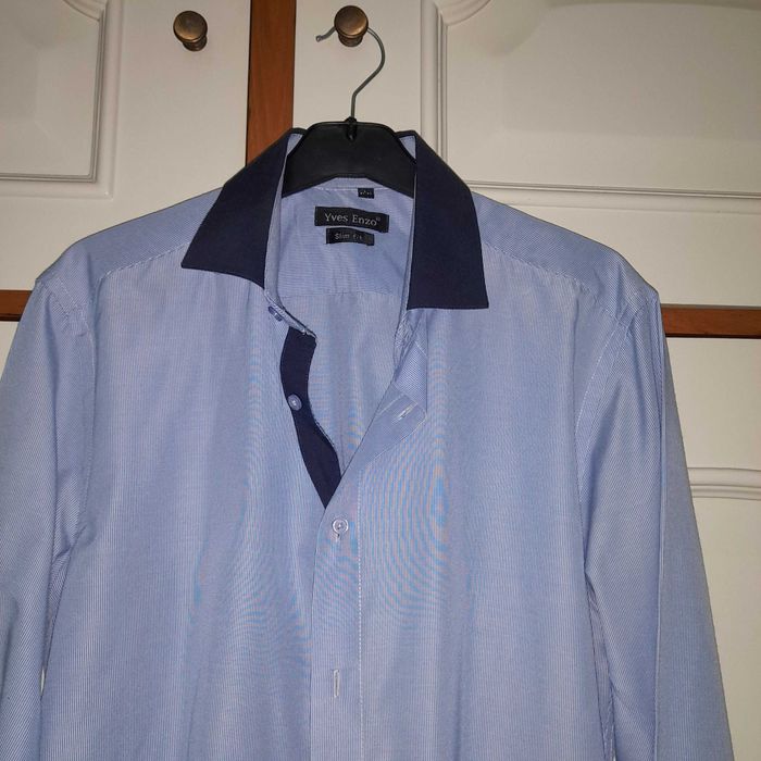 Camisa de homem usada em muito bom estado