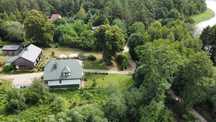 Domek nad jeziorem, ryby, wędkarstwo ,Łąkie, jezioro, Las