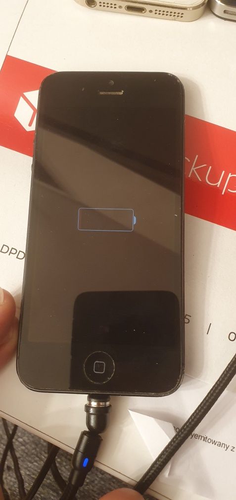 Apple - uszkodzone iphone i ipad na części