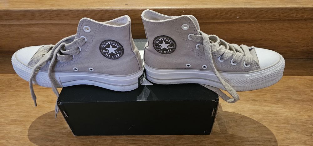 TÉNIS Menina bota CONVERSE tamanho 35