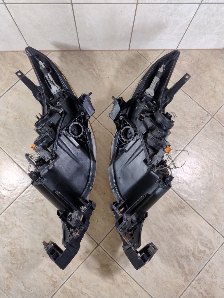 Mazda 5 V przed lift lampa reflektor prawy lewy komplet Europa przód