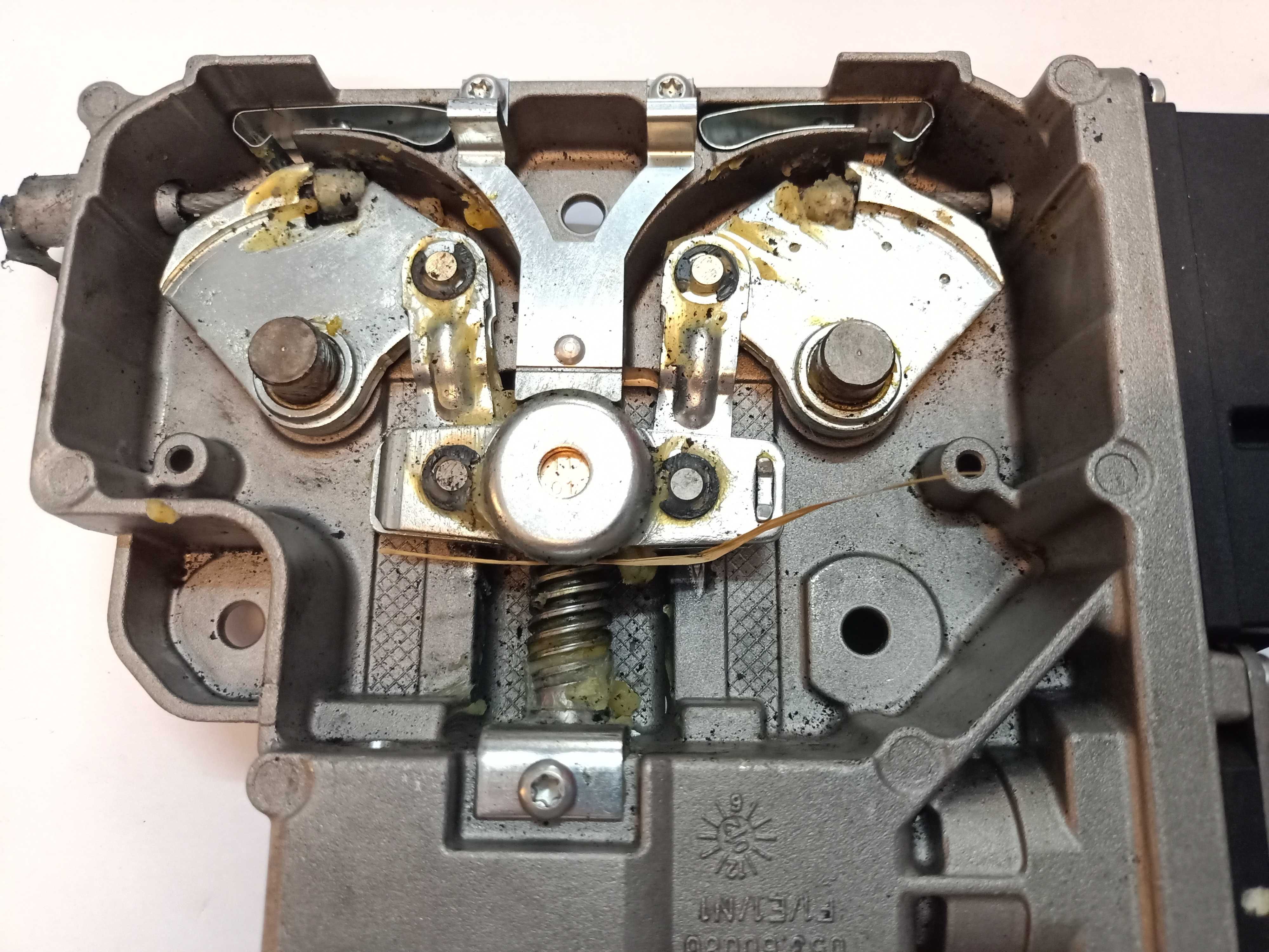 BMW 7 E65 E66 Mechanizm hamulca ręcznego sterownik silnik postojowego