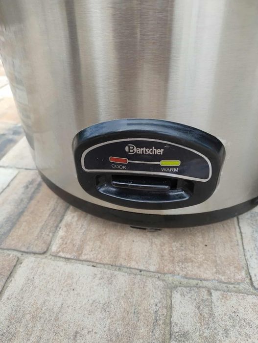 Garnek gastronomiczny do podgrzewania posiłków