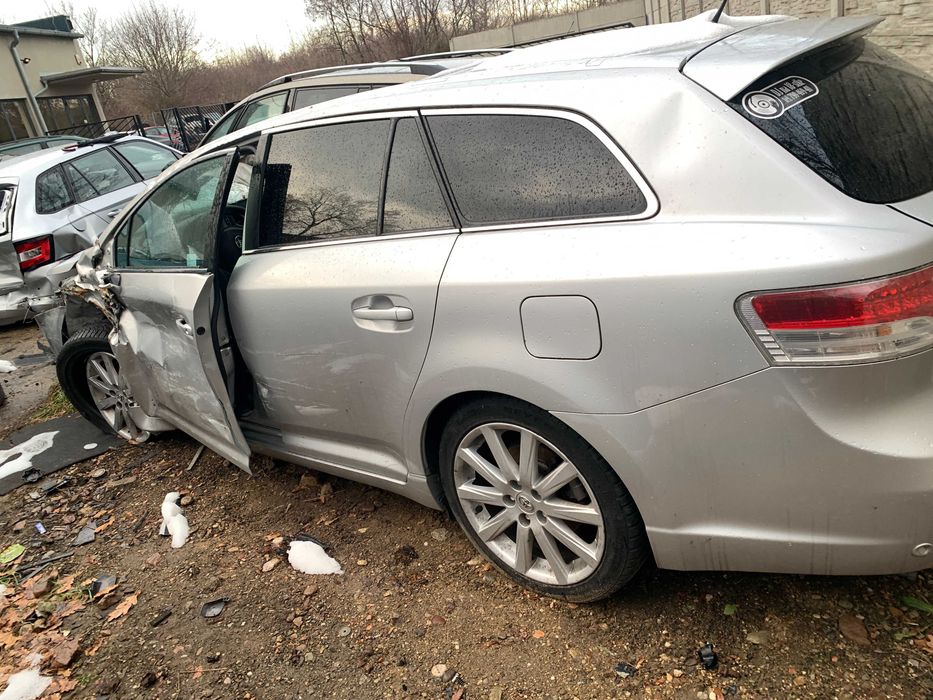 Toyota Avensis T27 Kombi 2.0 B Samochody na części! 1F7, 3ZR-FAE