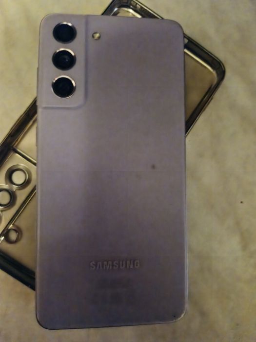 Samsung s 21 fe на 128гіг