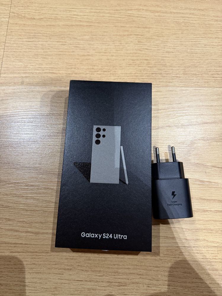 Samsung s24  Ultra 512Gb rigorosamente novo sem qualquer marca .