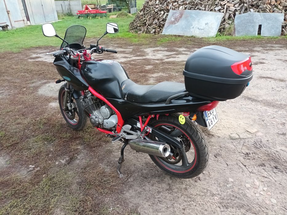 Motocykl Yamaha xj600s Diversion, kuferek, kask gratis.
