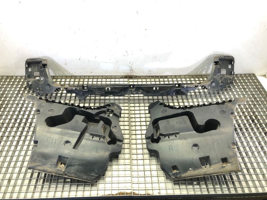 ŚLIZG ZDERZAKA TYŁ  BMW 5 Touring (F11) 2009 - 2017 530 d 190 kW [258 KM] olej napędowy 2011 -