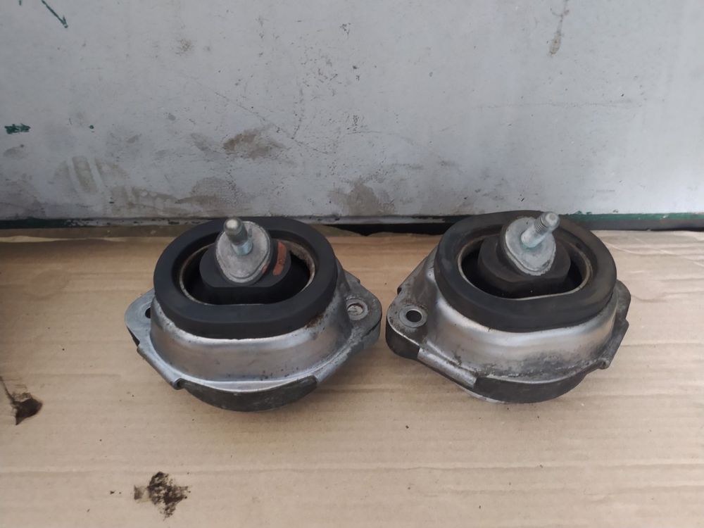 Подушка двигателя BMW X5 E53 E70 E83 F15 F25 кронштейн двигуна бмв х5