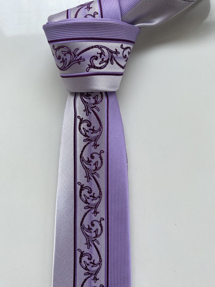 Krawat męski nowy 6,5 cm szerokość kolor fiolet nie używany