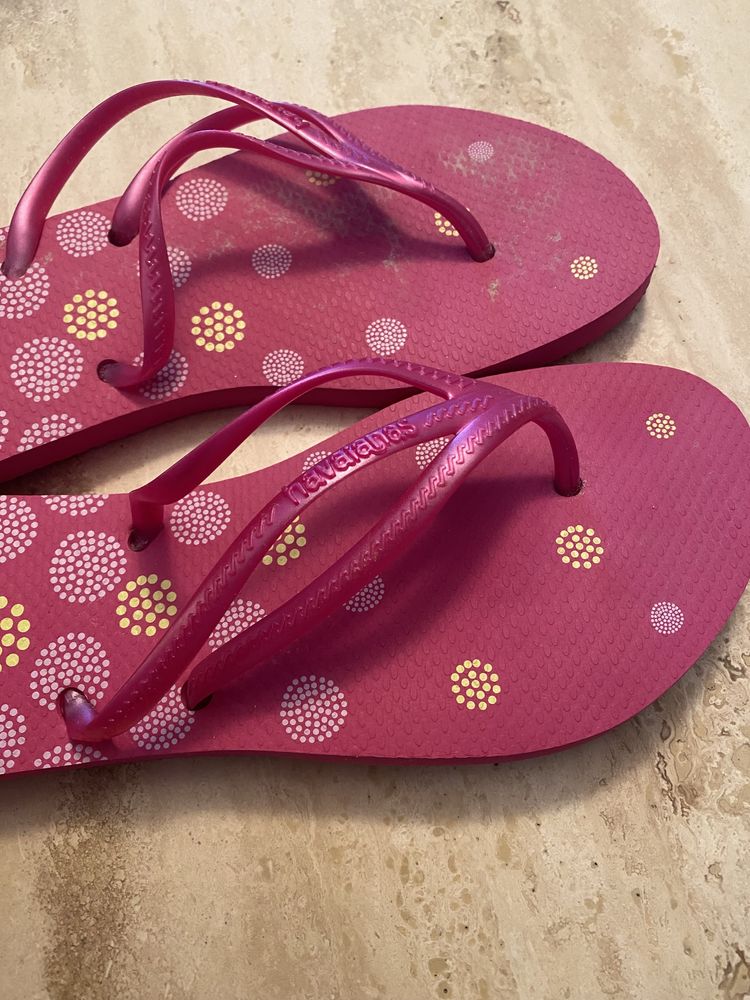 Vendo Havaianas NOVAS modelo novo -Rosa