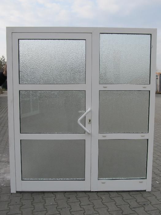 Drzwi aluminiowe zewnętrzne 188x214