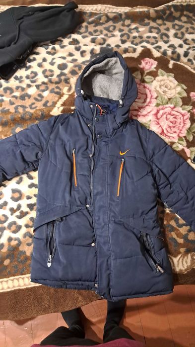 Зимова чоловіча курточка  / зимова куртка / чоловічий верхній одяг