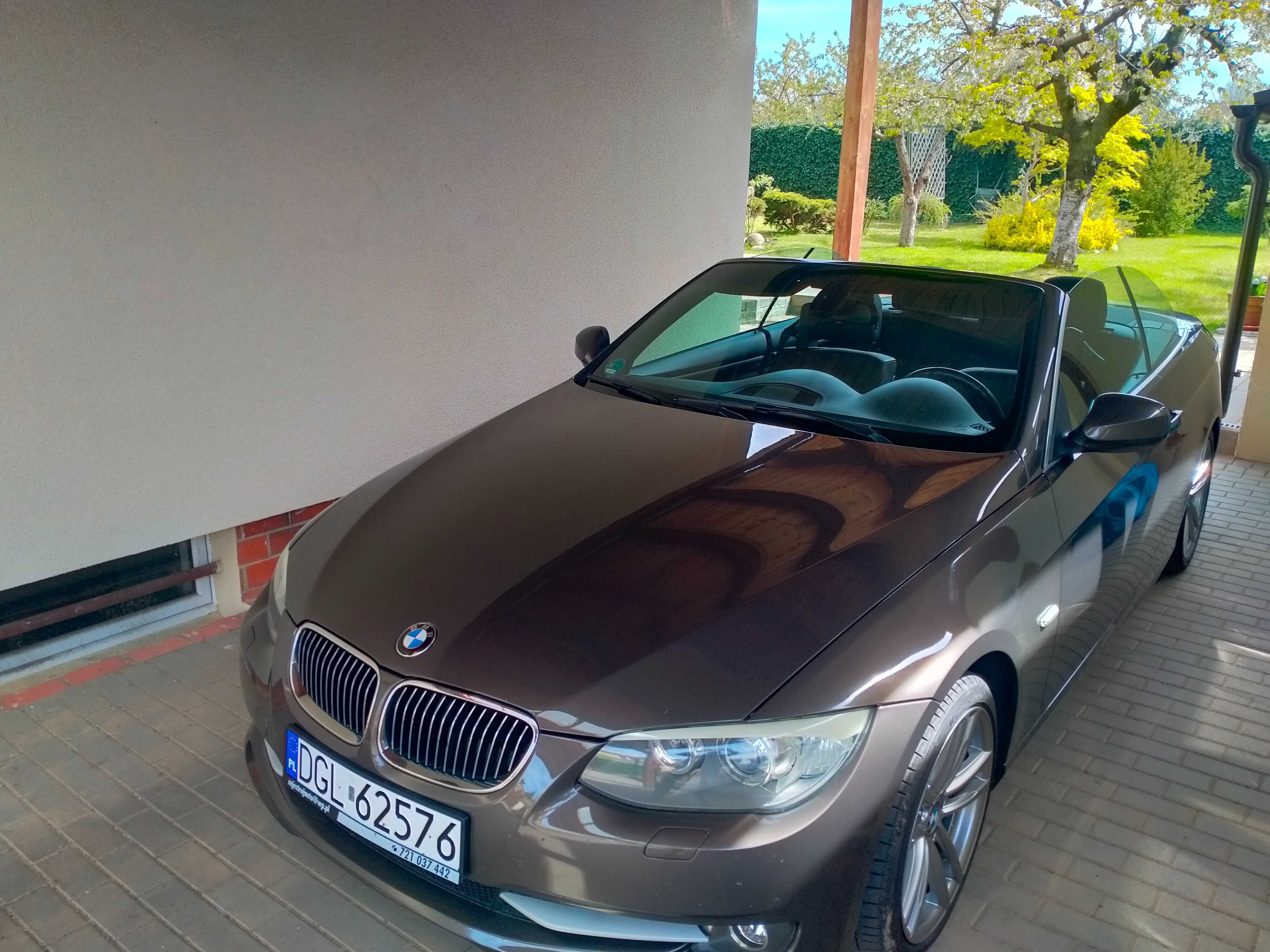 BMW E93 LCI 320i