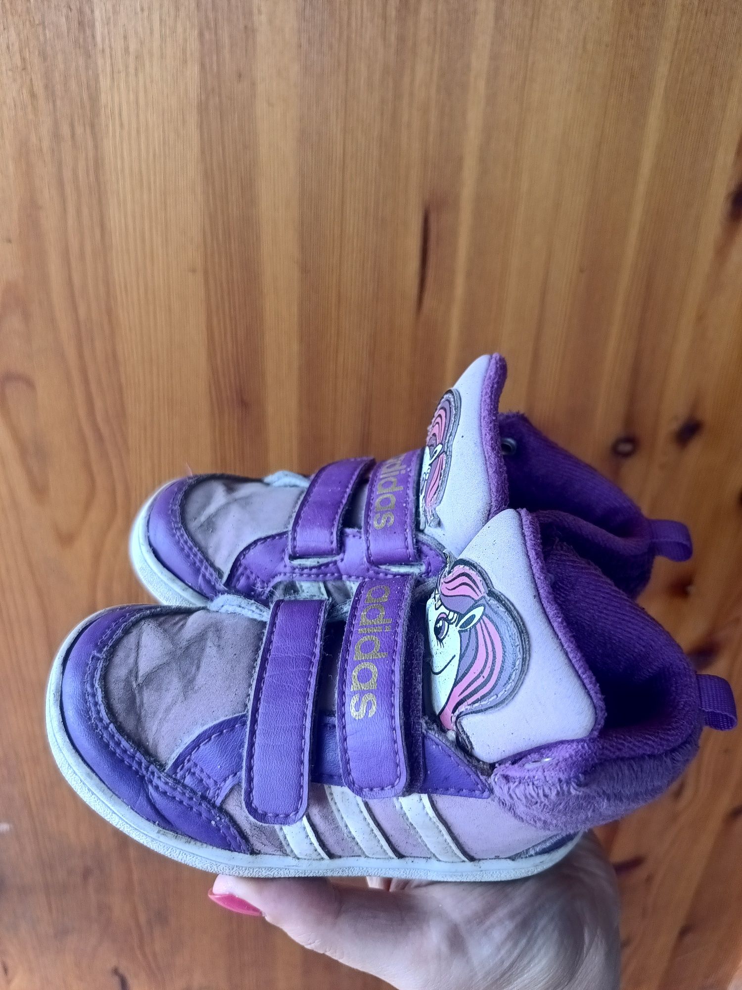 Ocieplane adidaski z jednorożcem, r. 24