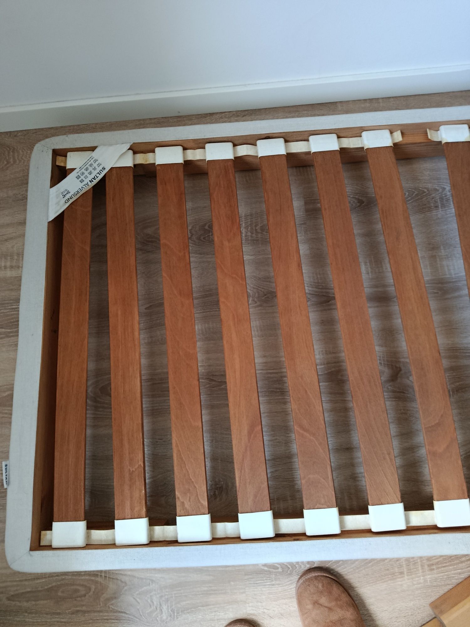 Cama solteiro Ikea