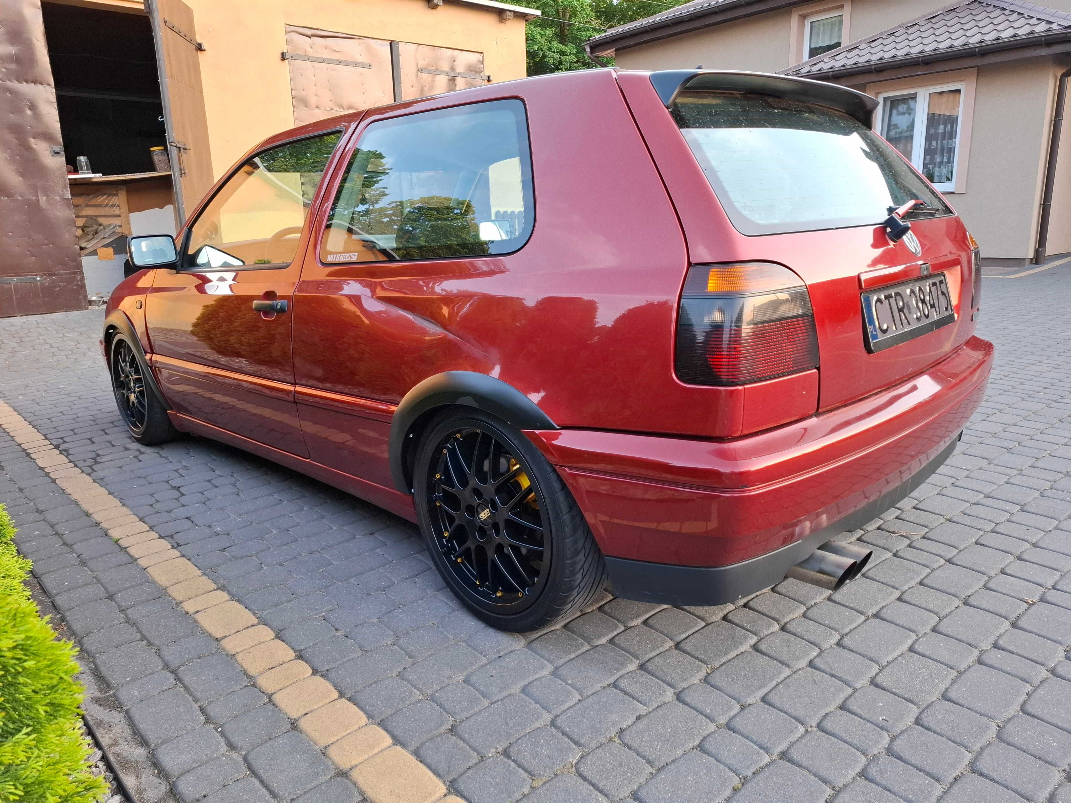Golf MK3 VR5 swap s3 3d gwint 2.3  Recaro Nokia DSP skóra projektory