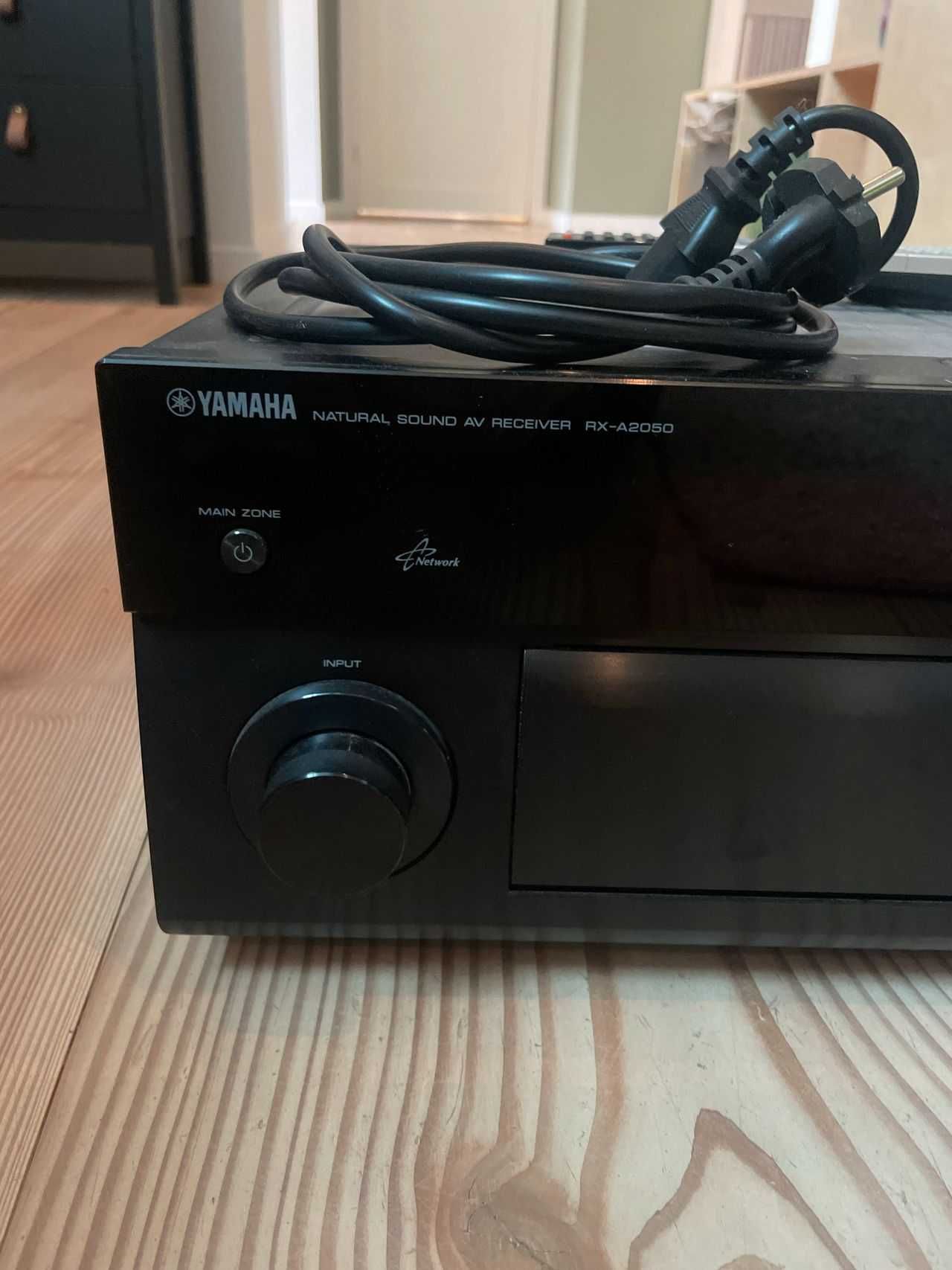 Wzmacniacz Yamaha Aventage RX-A2050