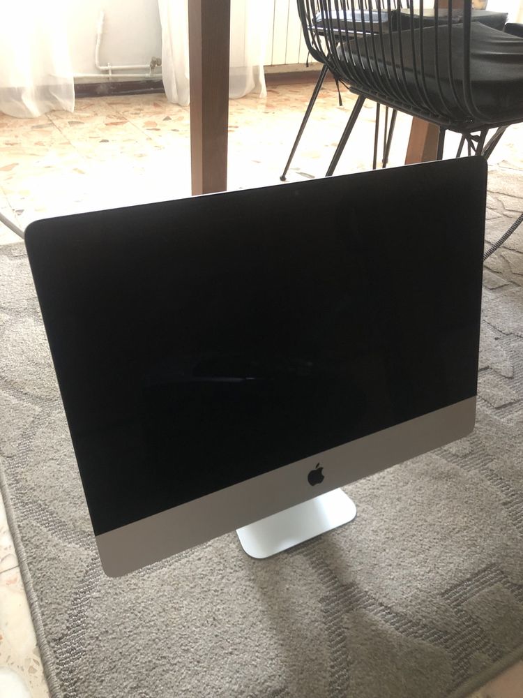 iMac - 21.5 Polegadas - 2013 (CAIXA ORIGINAL)