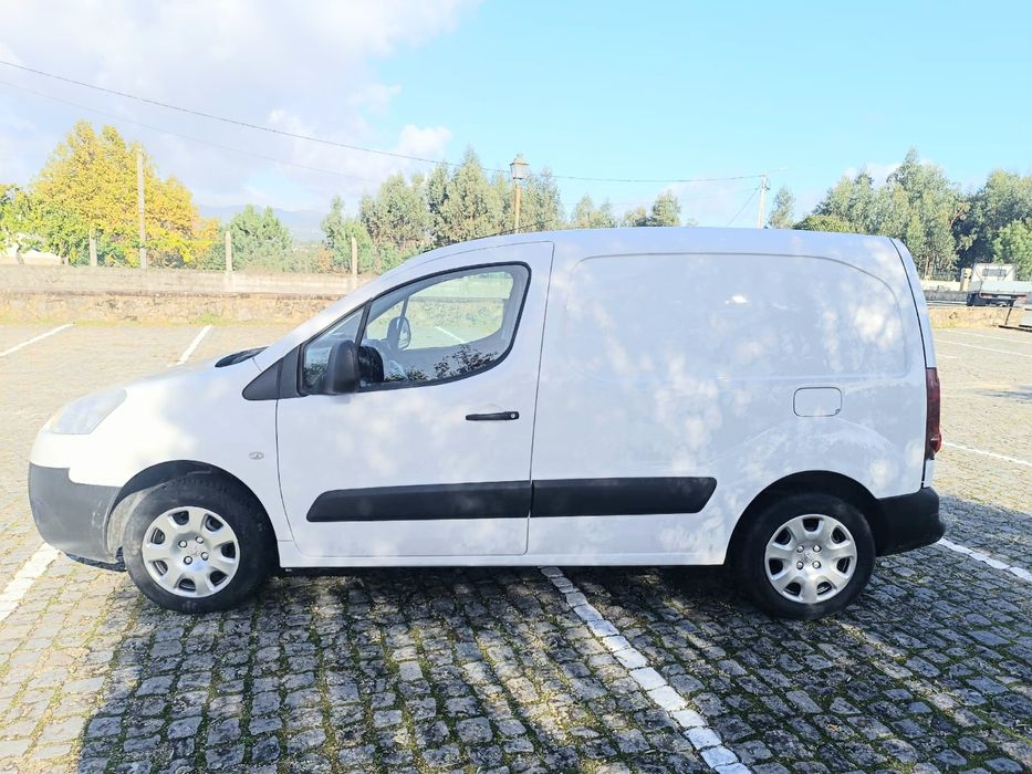 PEUGEOT PARTNER 1.6 HDI 3 LUG 2013 poucos km