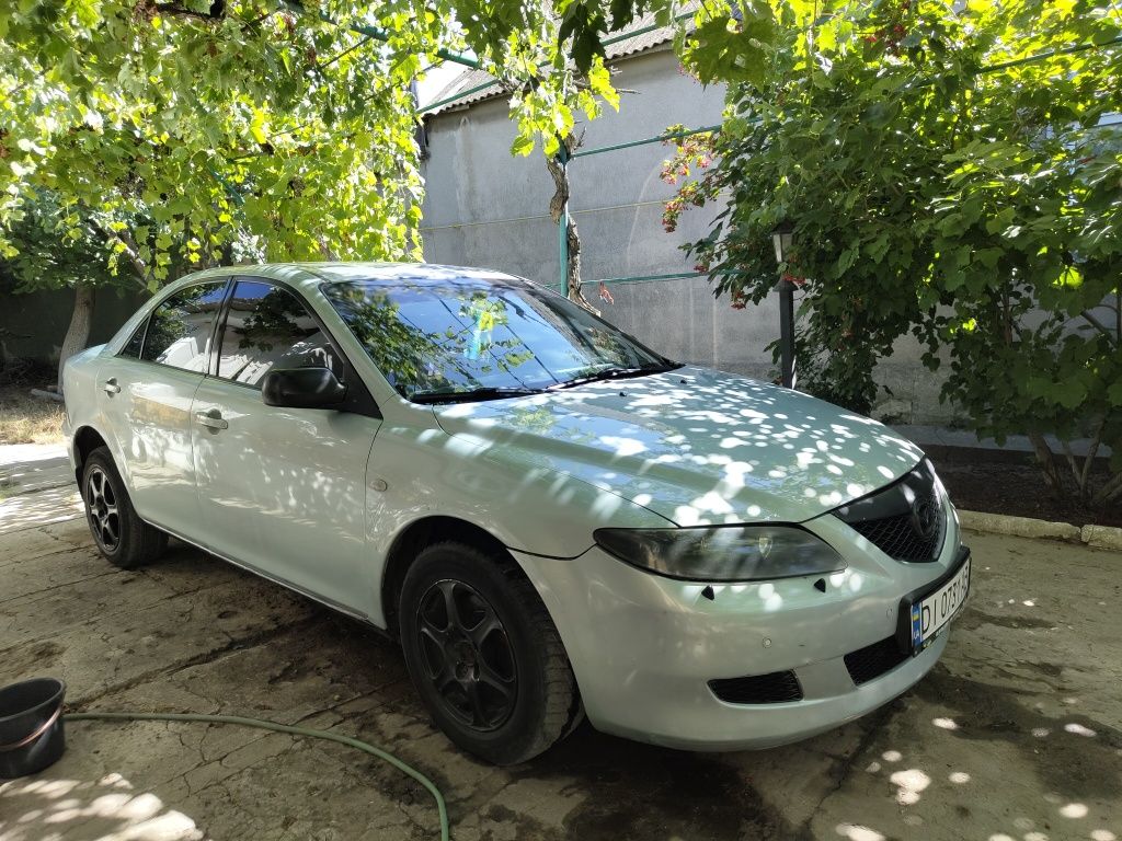 Mazda 6. 2.0 2004