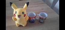 Pluszak Pikaczu+Kubek POKEMON GO oraz 2gi kubek Rainbow