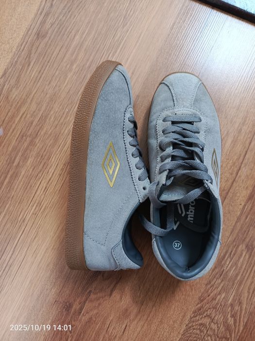 Adidas damskie Umbro 37