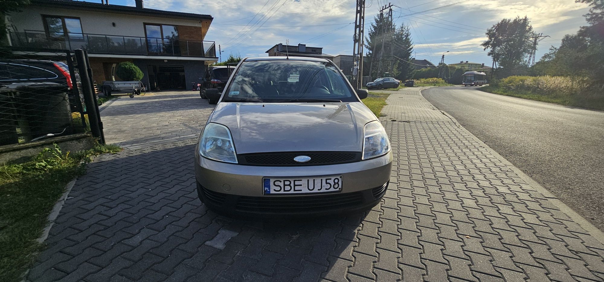Sprzedam Forda Fiestę 1.4 Benzyna