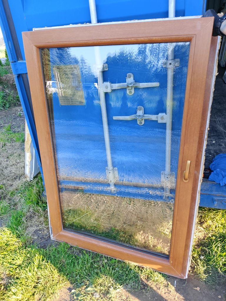 Okno 101x146 2szt złoty dąb rozwierno uchylne plastikowe