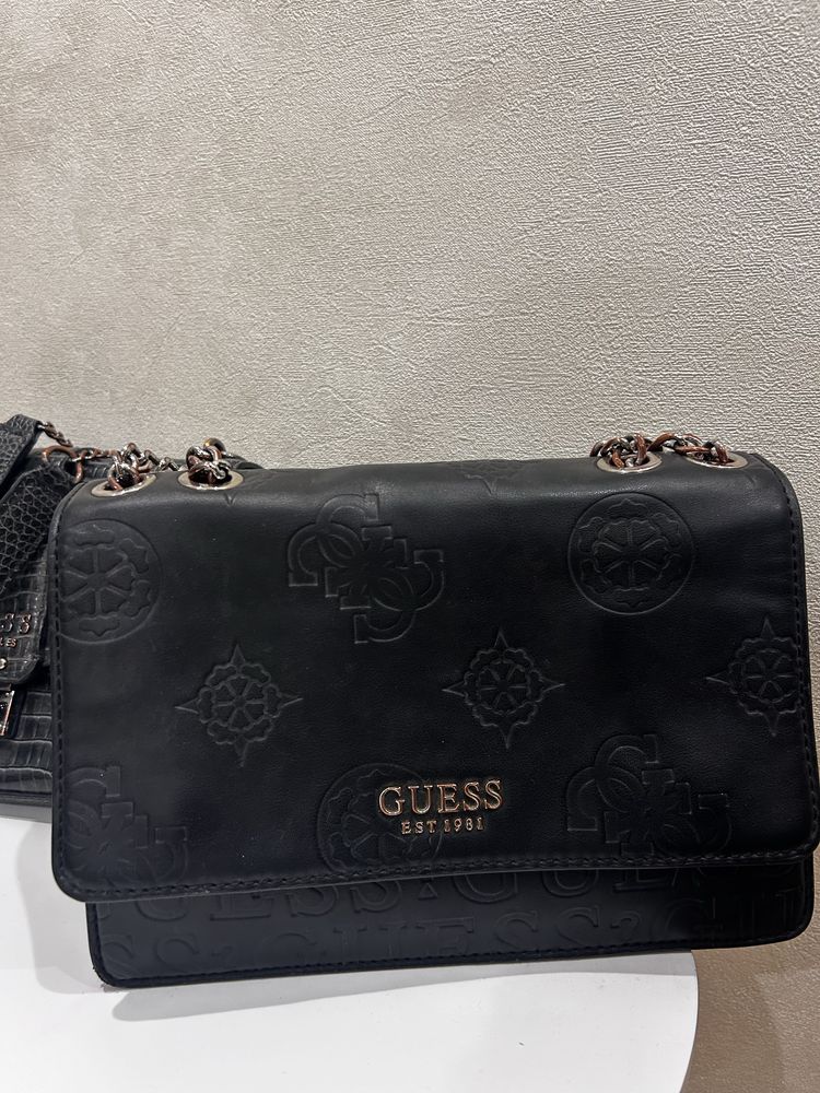 Сумки  guess