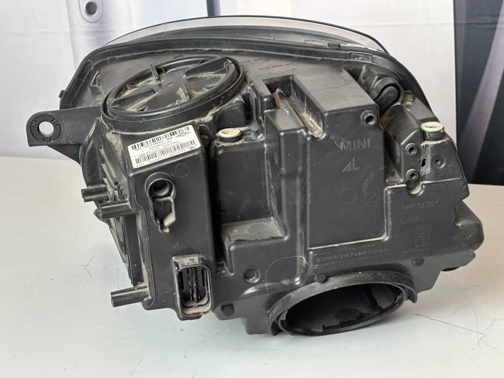 Фара Mini Countryman f60 / Cooper F54/ 55/ 56/ 57 на запчастини