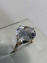 Кольцо серебро 925 с крупным фианитом