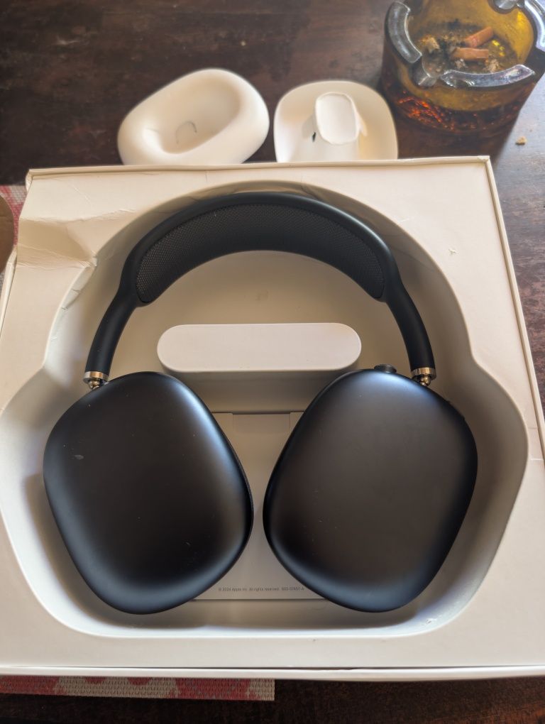 Air pod max 2024