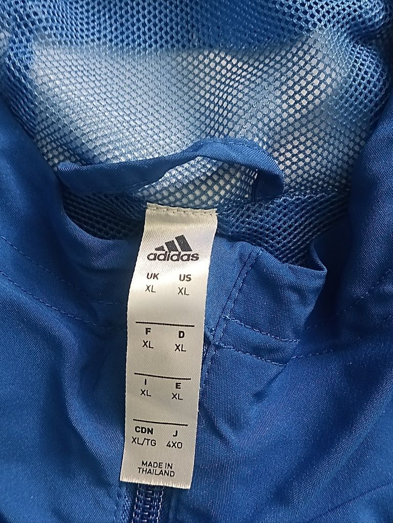 Легка кофта adidas