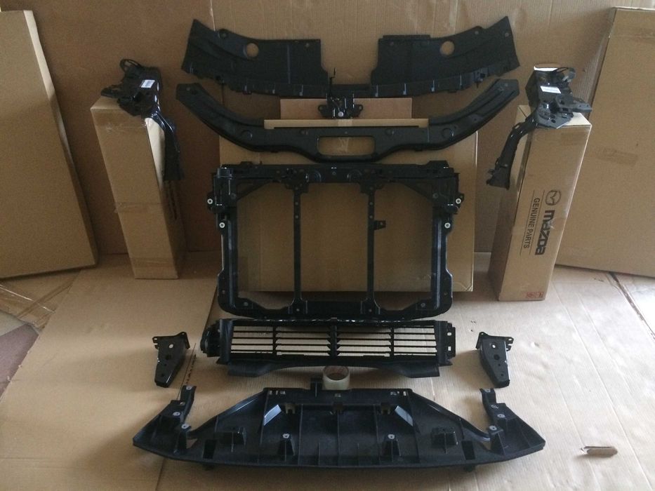 Передня панель (телевізор) оригінал  MAZDA CX5 KF 2017-2025р