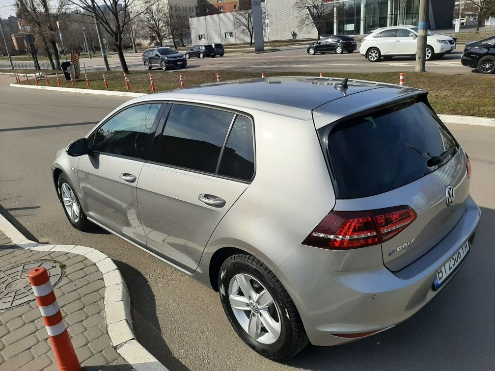 Volkswagen E-Golf ІДЕАЛ