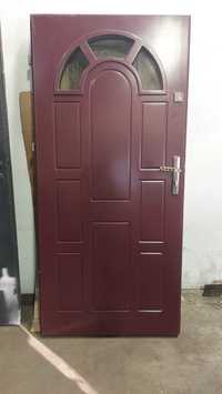 drzwi wejściowe drewniane 90 ocieplone 90x205 mahoniowe czerwone brąz