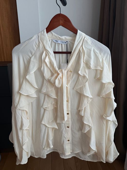 Блуза zara молочного кольору