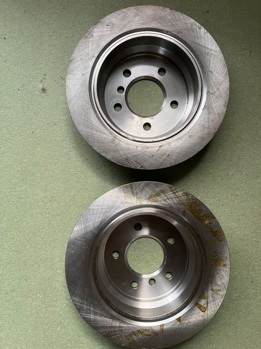 Продам задні тормозні диски BMW E39