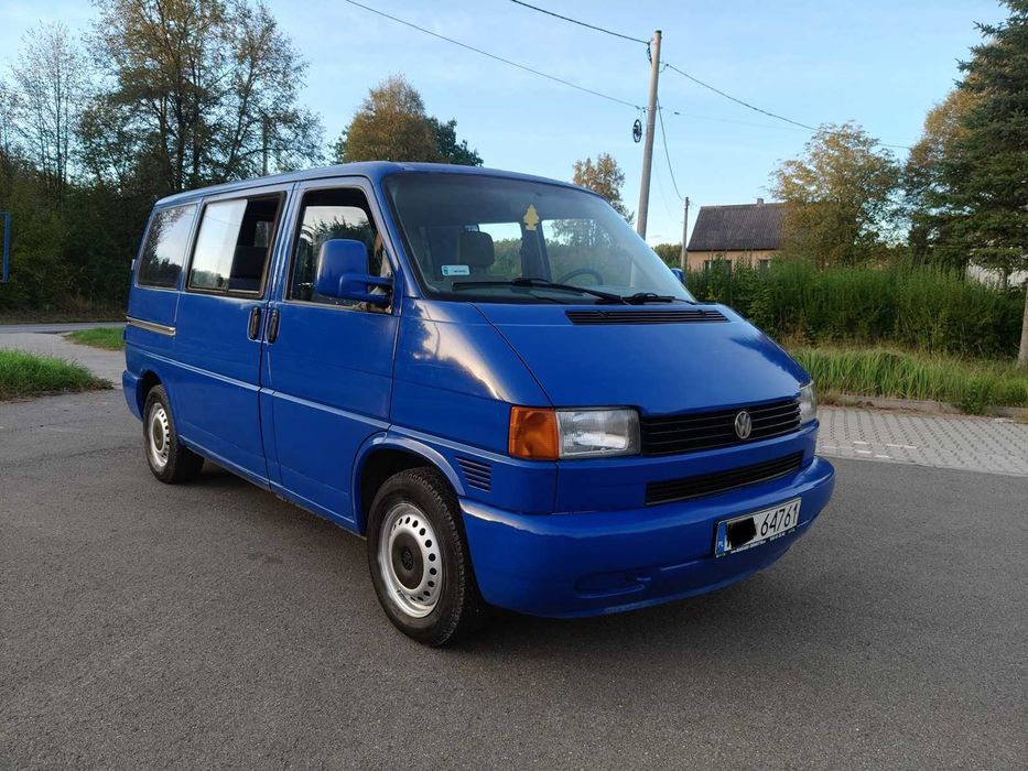 VOLKSWAGEN TRANSPORTER T4 Rok 2000 2.5TDI 9 osobowa Hak!