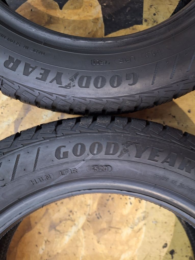 Opony 195 55 R 15 85H Goodyear Vektor4Seansone