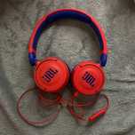 Słuchawki JBL JR310BT uszkodzony