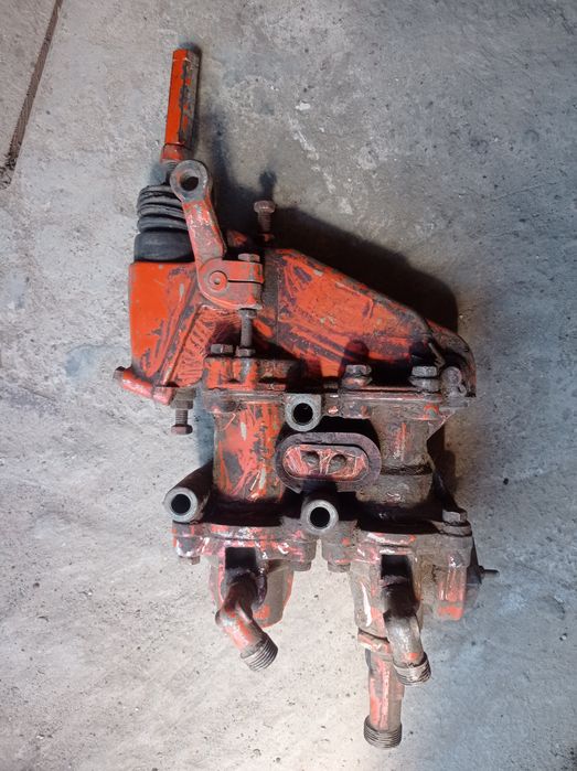 Гальмівний кран зіл