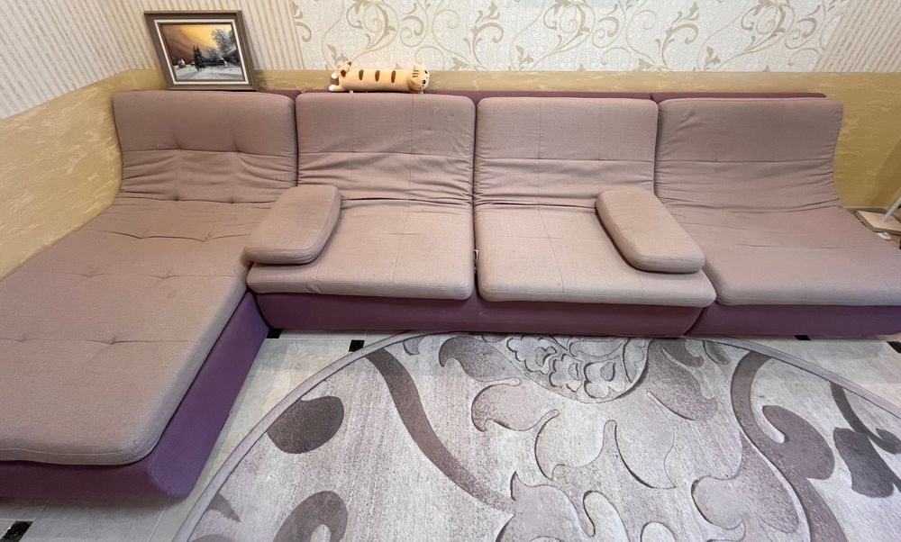 Диван для вітальні