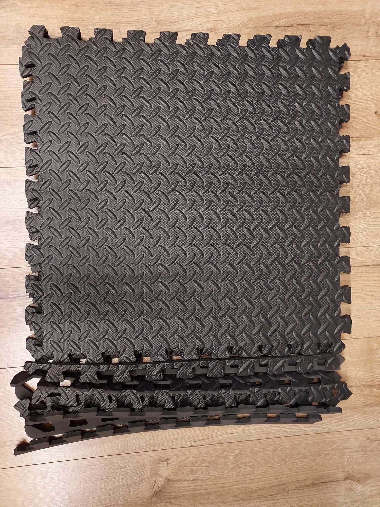 Duże Puzzle Piankowe Mata Czarna60x60x0,5cm 4szt. Bakaji
