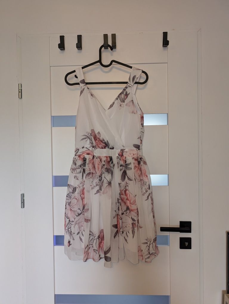 Elegancka sukienka